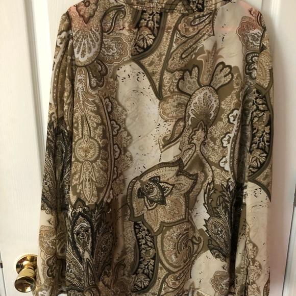 Studio C Women’s long sleeve Casual blouse, Greek-inspired print Size 18-20 - Picture 2 of 5